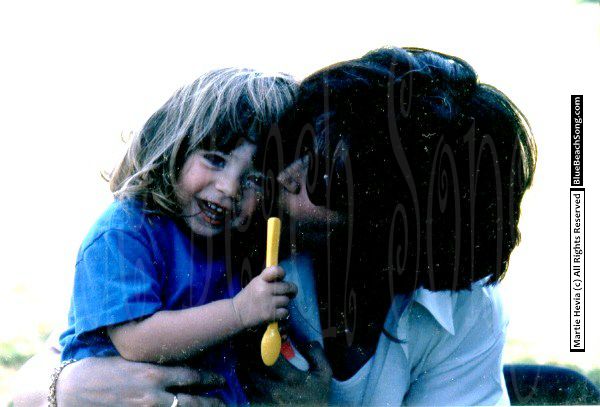 Kelbi & Mommy's Kiss - WM